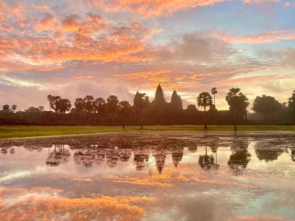 Du lịch Angkor Wat ngắm bình minh