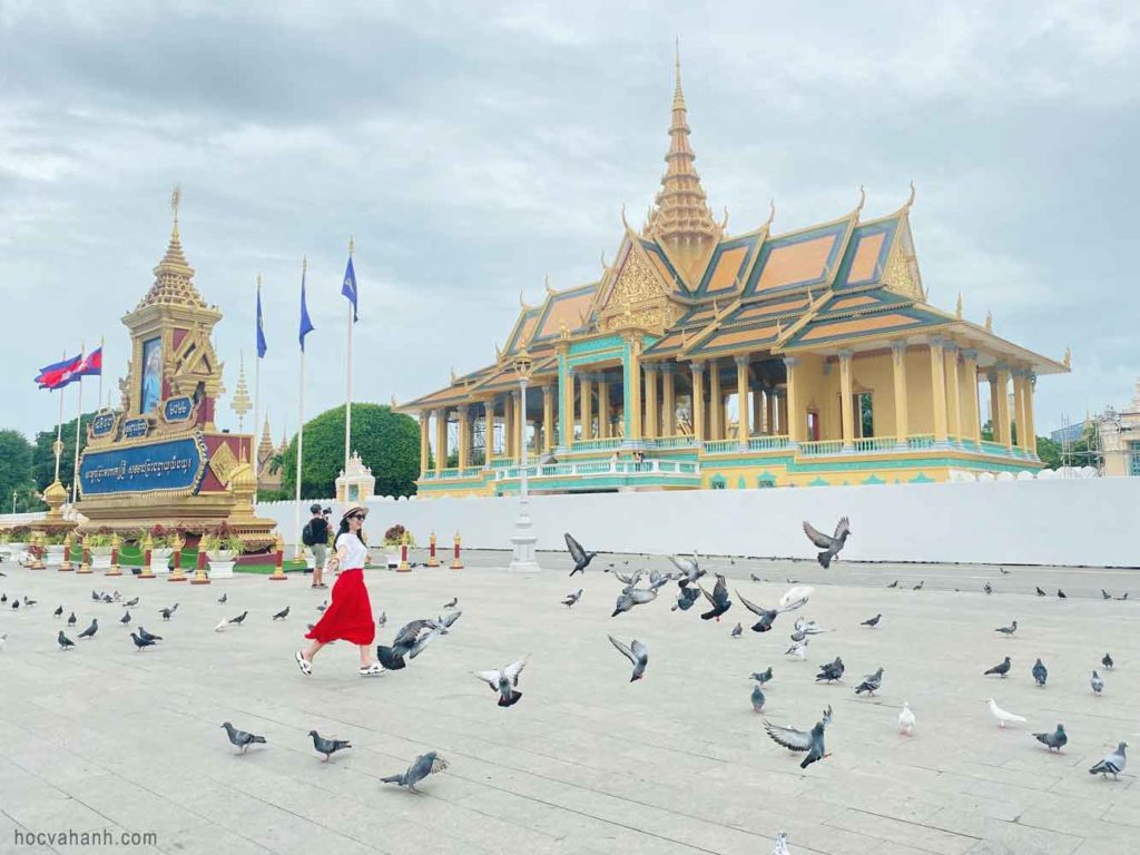 du lịch Hoàng cung Campuchia 
